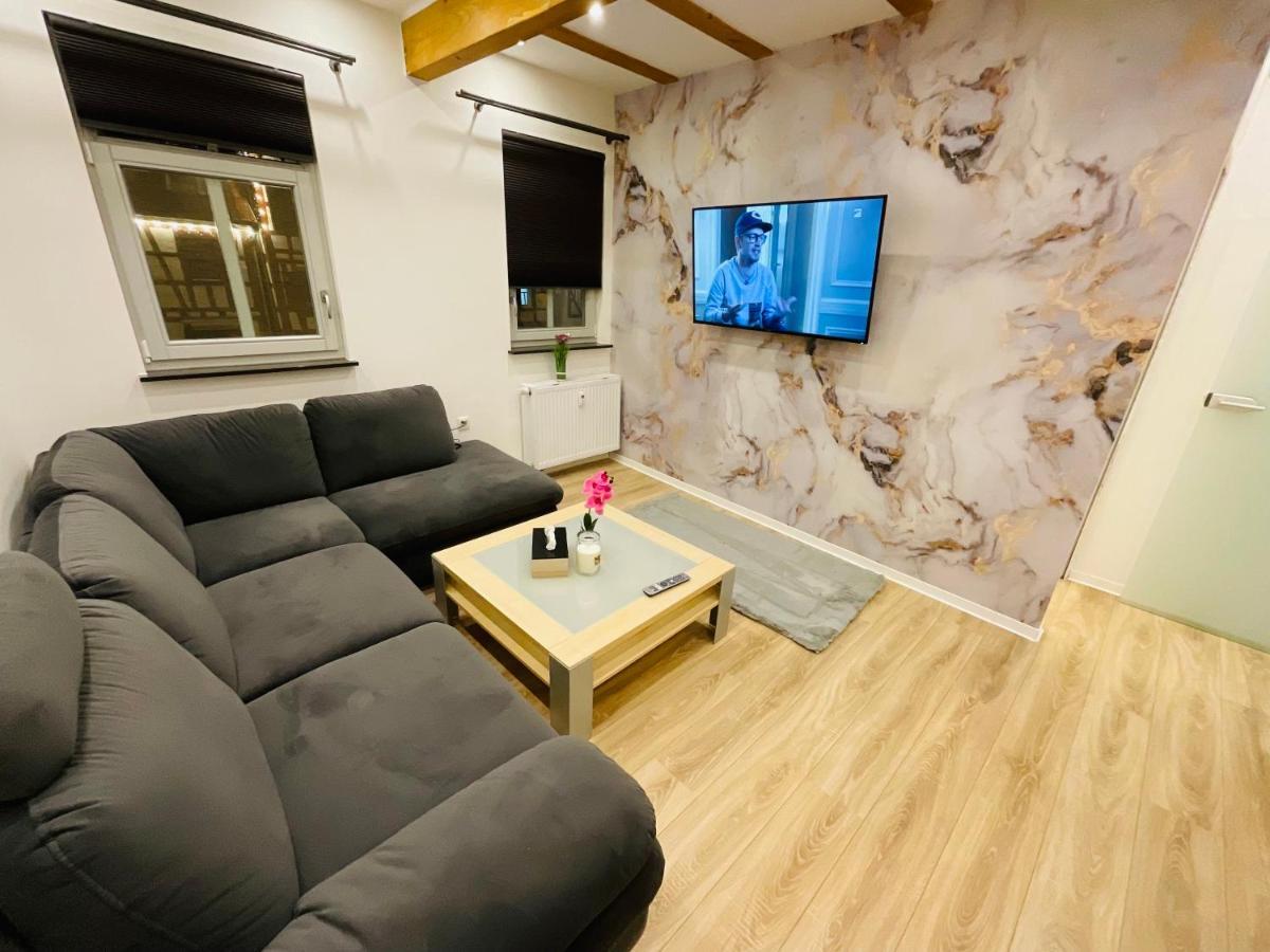 Best Central Apartment - Am Marktplatz - Up To 5 - Next To Frankfurt And Hanau - Coffee And Snacks - Netflix, Prime, Disney Nidderau Exteriör bild